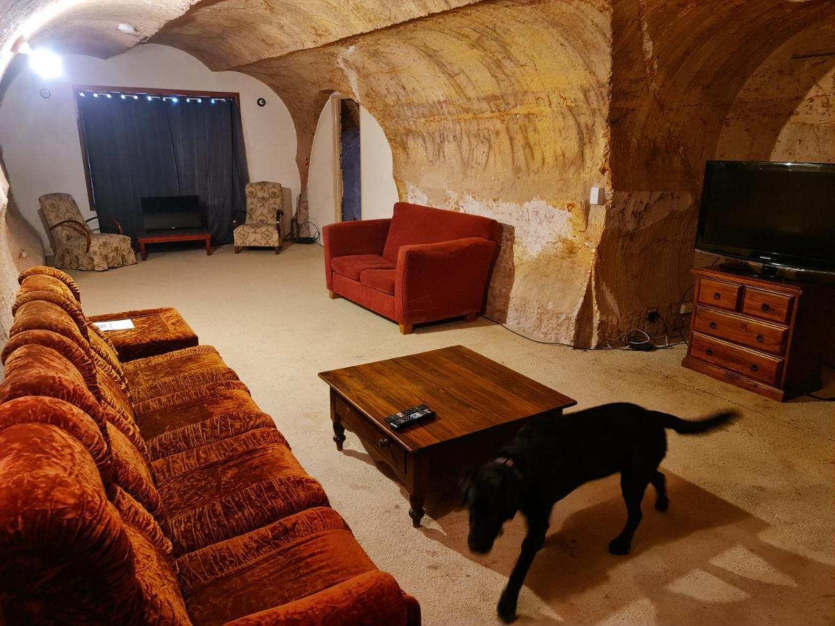 Underwood Court Fresh Dugout- Hosted By Coober Pedy Accommodations Exterior photo